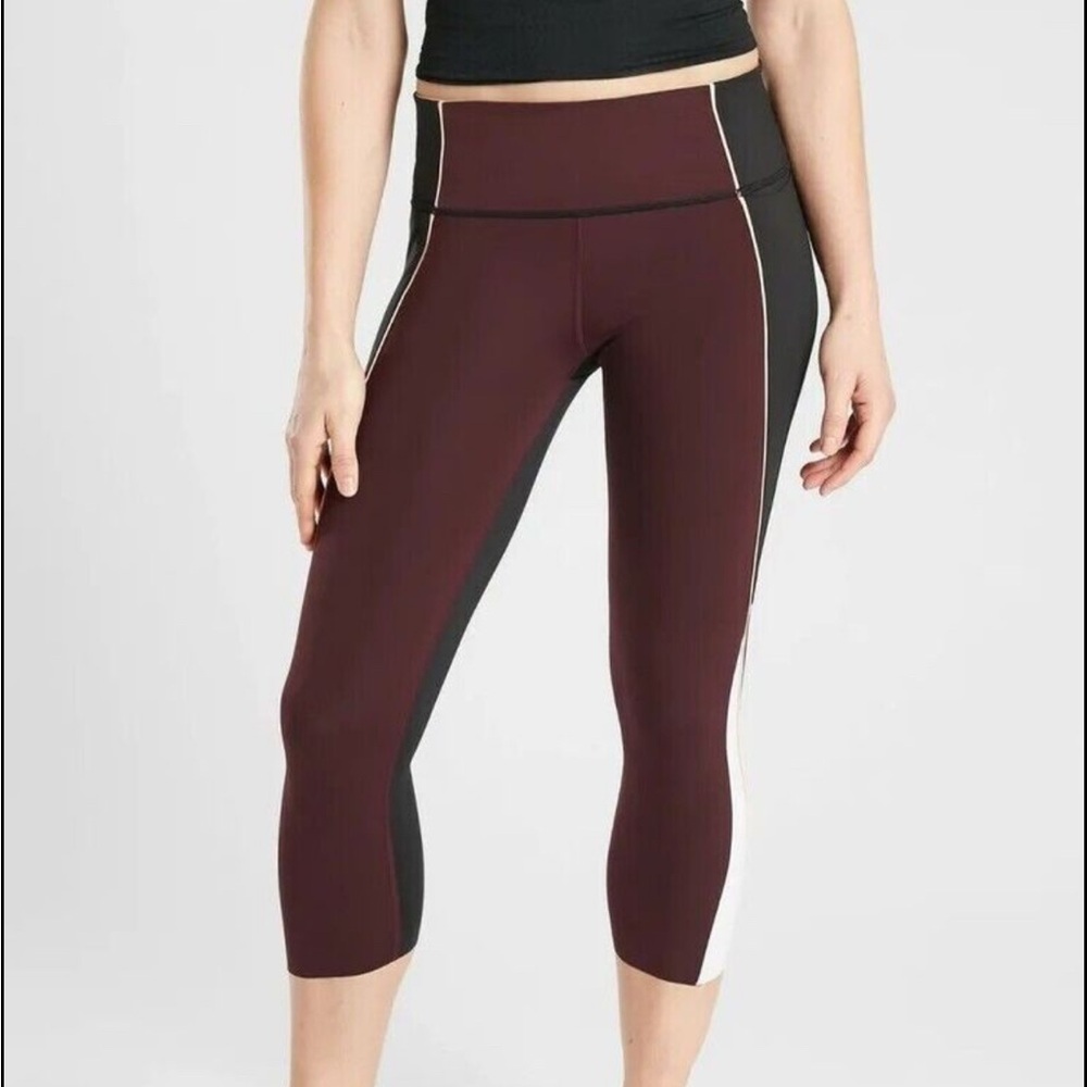 Athleta Women's Velocity Colorblock Stash Pocket Capri Legging Pants Sz XS Black